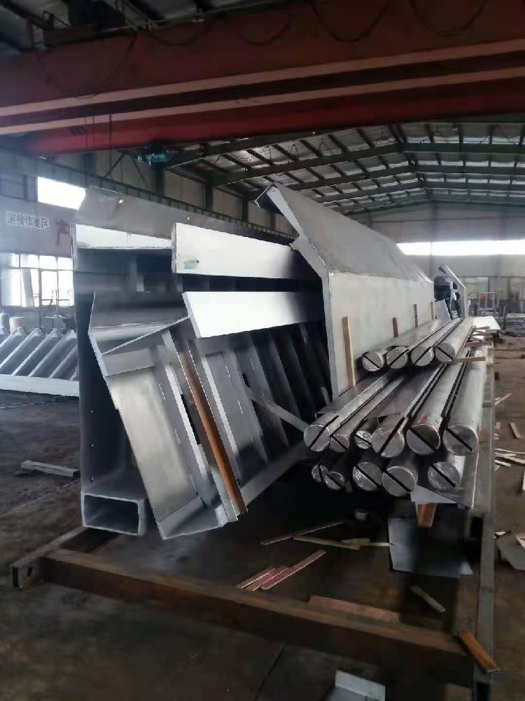 大連富泓機械設(shè)備白鋼產(chǎn)品工件展示